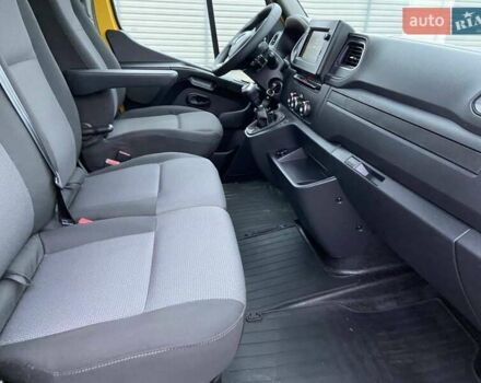 Жовтий Рено Мастєр, об'ємом двигуна 2.3 л та пробігом 241 тис. км за 18999 $, фото 42 на Automoto.ua