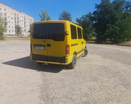 Желтый Рено Мастер, объемом двигателя 2.2 л и пробегом 430 тыс. км за 4900 $, фото 2 на Automoto.ua