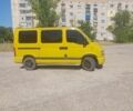 Желтый Рено Мастер, объемом двигателя 2.2 л и пробегом 430 тыс. км за 4900 $, фото 1 на Automoto.ua