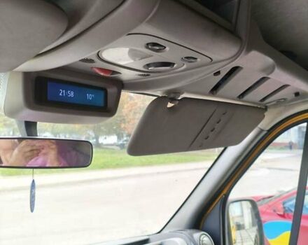 Желтый Рено Мастер, объемом двигателя 2.3 л и пробегом 261 тыс. км за 11900 $, фото 5 на Automoto.ua