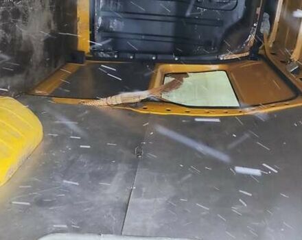 Желтый Рено Мастер, объемом двигателя 2.3 л и пробегом 261 тыс. км за 11900 $, фото 30 на Automoto.ua