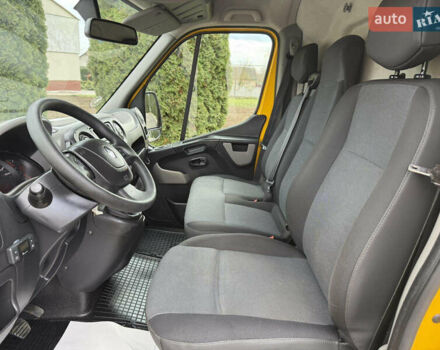 Желтый Рено Мастер, объемом двигателя 2.3 л и пробегом 230 тыс. км за 17700 $, фото 24 на Automoto.ua