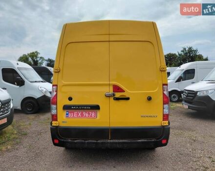 Желтый Рено Мастер, объемом двигателя 2.3 л и пробегом 233 тыс. км за 17600 $, фото 2 на Automoto.ua