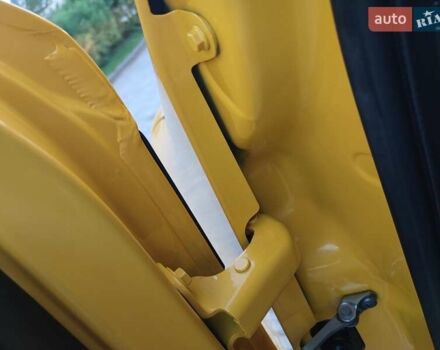 Желтый Рено Мастер, объемом двигателя 2.3 л и пробегом 217 тыс. км за 18200 $, фото 25 на Automoto.ua