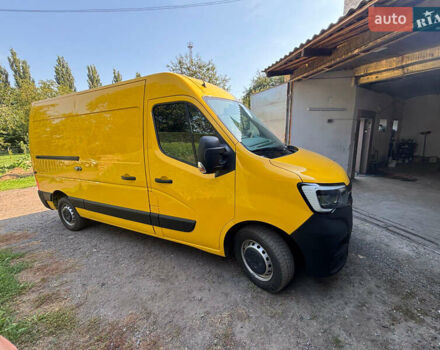Желтый Рено Мастер, объемом двигателя 2.3 л и пробегом 214 тыс. км за 18500 $, фото 1 на Automoto.ua