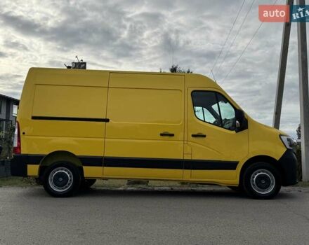 Желтый Рено Мастер, объемом двигателя 2.3 л и пробегом 193 тыс. км за 18800 $, фото 5 на Automoto.ua