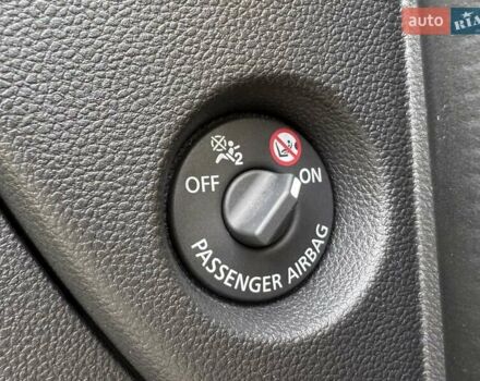 Желтый Рено Мастер, объемом двигателя 2.3 л и пробегом 193 тыс. км за 18800 $, фото 35 на Automoto.ua