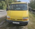 Желтый Рено Мастер, объемом двигателя 2.2 л и пробегом 316 тыс. км за 8500 $, фото 1 на Automoto.ua