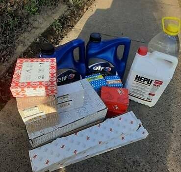 Желтый Рено Мастер, объемом двигателя 2.3 л и пробегом 630 тыс. км за 10400 $, фото 5 на Automoto.ua