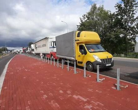 Желтый Рено Мастер, объемом двигателя 2.3 л и пробегом 630 тыс. км за 10400 $, фото 8 на Automoto.ua