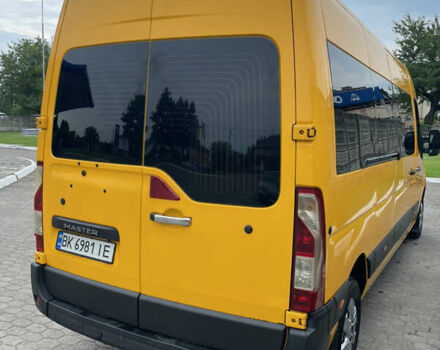 Желтый Рено Мастер, объемом двигателя 2.3 л и пробегом 578 тыс. км за 17399 $, фото 4 на Automoto.ua