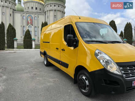 Желтый Рено Мастер, объемом двигателя 2.3 л и пробегом 230 тыс. км за 17700 $, фото 1 на Automoto.ua