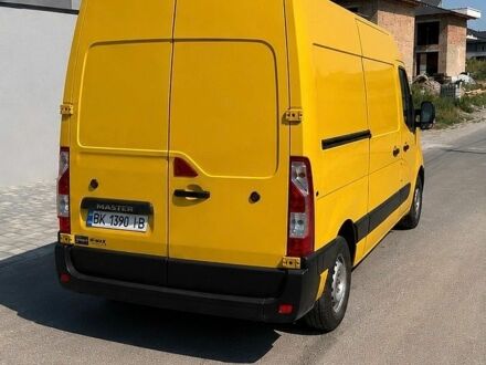 Желтый Рено Мастер, объемом двигателя 2.3 л и пробегом 338 тыс. км за 12500 $, фото 1 на Automoto.ua