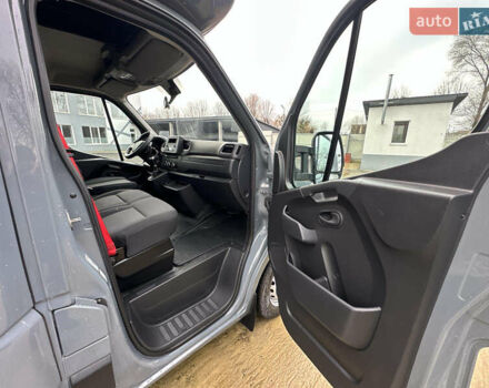 Серый Рено Мастер, объемом двигателя 0 л и пробегом 267 тыс. км за 22477 $, фото 33 на Automoto.ua