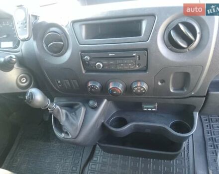 Серый Рено Мастер, объемом двигателя 2.3 л и пробегом 716 тыс. км за 11200 $, фото 16 на Automoto.ua