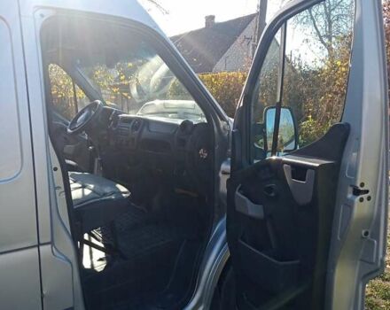 Серый Рено Мастер, объемом двигателя 2.3 л и пробегом 716 тыс. км за 11200 $, фото 2 на Automoto.ua