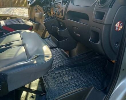 Серый Рено Мастер, объемом двигателя 2.3 л и пробегом 716 тыс. км за 11200 $, фото 3 на Automoto.ua