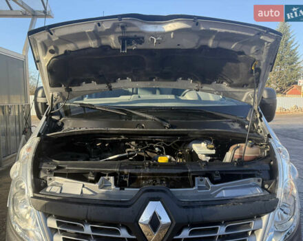 Серый Рено Мастер, объемом двигателя 2.3 л и пробегом 207 тыс. км за 12900 $, фото 21 на Automoto.ua