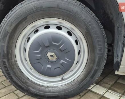 Сірий Рено Мастєр, об'ємом двигуна 2.3 л та пробігом 396 тис. км за 14800 $, фото 39 на Automoto.ua