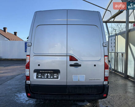 Серый Рено Мастер, объемом двигателя 2.3 л и пробегом 207 тыс. км за 12900 $, фото 4 на Automoto.ua