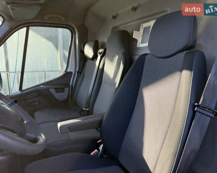 Серый Рено Мастер, объемом двигателя 2.3 л и пробегом 207 тыс. км за 12900 $, фото 9 на Automoto.ua