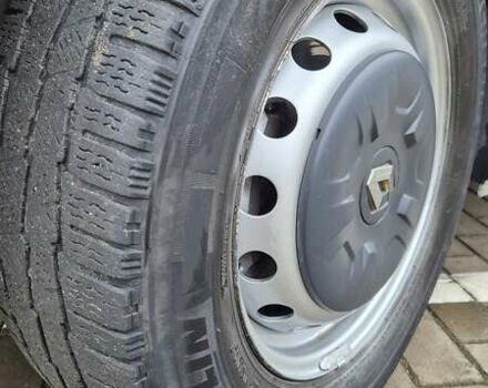 Сірий Рено Мастєр, об'ємом двигуна 2.3 л та пробігом 396 тис. км за 14800 $, фото 40 на Automoto.ua