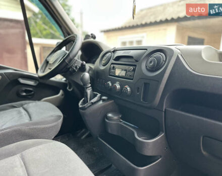 Серый Рено Мастер, объемом двигателя 2.3 л и пробегом 275 тыс. км за 15600 $, фото 14 на Automoto.ua