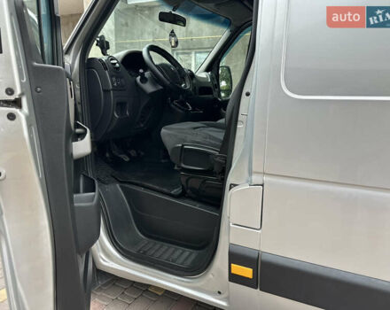 Серый Рено Мастер, объемом двигателя 2.3 л и пробегом 275 тыс. км за 15600 $, фото 7 на Automoto.ua