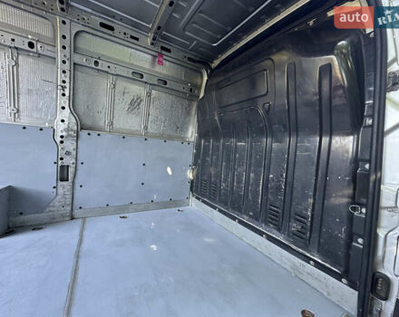 Серый Рено Мастер, объемом двигателя 2.3 л и пробегом 275 тыс. км за 15600 $, фото 16 на Automoto.ua