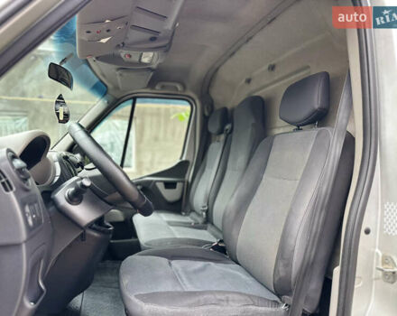 Серый Рено Мастер, объемом двигателя 2.3 л и пробегом 275 тыс. км за 15600 $, фото 8 на Automoto.ua