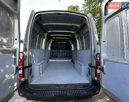 Серый Рено Мастер, объемом двигателя 2.3 л и пробегом 275 тыс. км за 15600 $, фото 15 на Automoto.ua