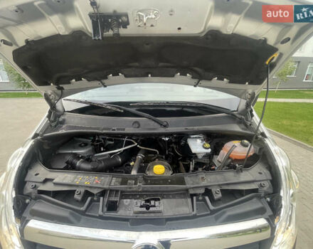 Серый Рено Мастер, объемом двигателя 2.3 л и пробегом 124 тыс. км за 19500 $, фото 22 на Automoto.ua