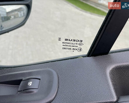 Серый Рено Мастер, объемом двигателя 2.3 л и пробегом 124 тыс. км за 19700 $, фото 32 на Automoto.ua