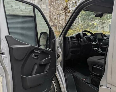 Сірий Рено Мастєр, об'ємом двигуна 2.3 л та пробігом 182 тис. км за 18500 $, фото 13 на Automoto.ua