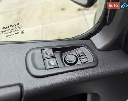 Сірий Рено Мастєр, об'ємом двигуна 2.3 л та пробігом 182 тис. км за 18500 $, фото 29 на Automoto.ua