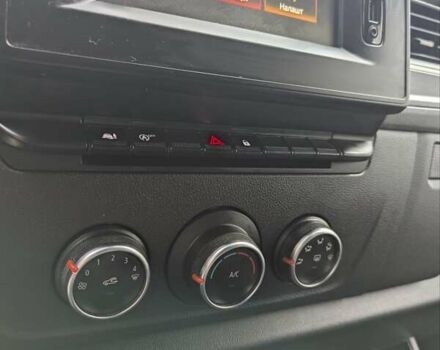 Сірий Рено Мастєр, об'ємом двигуна 2.3 л та пробігом 182 тис. км за 18500 $, фото 16 на Automoto.ua