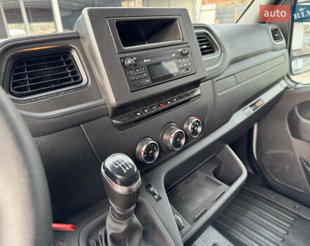 Серый Рено Мастер, объемом двигателя 2.3 л и пробегом 235 тыс. км за 21200 $, фото 31 на Automoto.ua