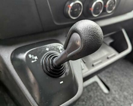 Сірий Рено Мастєр, об'ємом двигуна 2.3 л та пробігом 182 тис. км за 18500 $, фото 26 на Automoto.ua