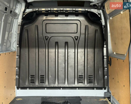 Серый Рено Мастер, объемом двигателя 2.3 л и пробегом 235 тыс. км за 21200 $, фото 23 на Automoto.ua