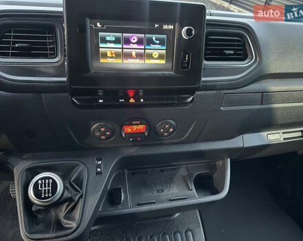 Серый Рено Мастер, объемом двигателя 2.3 л и пробегом 176 тыс. км за 21800 $, фото 60 на Automoto.ua