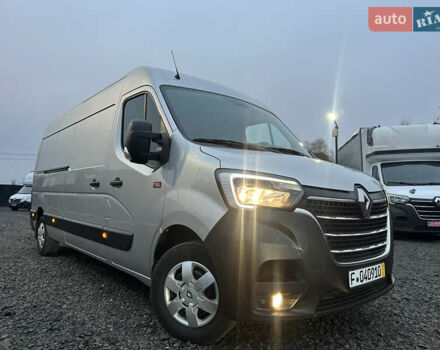 Серый Рено Мастер, объемом двигателя 2.3 л и пробегом 176 тыс. км за 21800 $, фото 3 на Automoto.ua