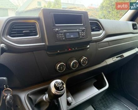 Серый Рено Мастер, объемом двигателя 2.3 л и пробегом 174 тыс. км за 18900 $, фото 58 на Automoto.ua