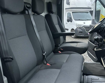 Серый Рено Мастер, объемом двигателя 2.3 л и пробегом 176 тыс. км за 21800 $, фото 68 на Automoto.ua