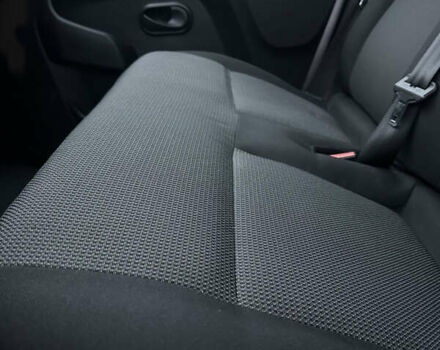 Серый Рено Мастер, объемом двигателя 2.3 л и пробегом 176 тыс. км за 21800 $, фото 57 на Automoto.ua