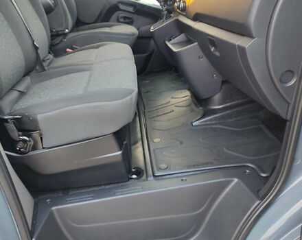 Серый Рено Мастер, объемом двигателя 0 л и пробегом 50 тыс. км за 27950 $, фото 30 на Automoto.ua