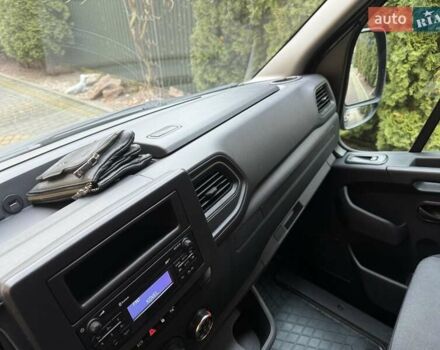 Серый Рено Мастер, объемом двигателя 2.3 л и пробегом 174 тыс. км за 18900 $, фото 64 на Automoto.ua