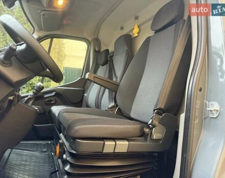 Серый Рено Мастер, объемом двигателя 2.3 л и пробегом 174 тыс. км за 18900 $, фото 49 на Automoto.ua