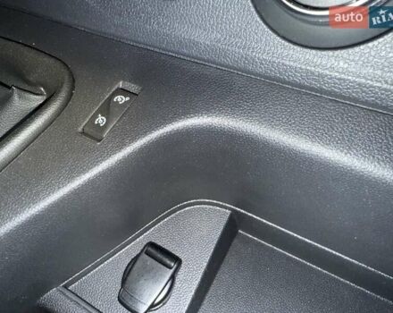 Серый Рено Мастер, объемом двигателя 2.3 л и пробегом 174 тыс. км за 18900 $, фото 81 на Automoto.ua