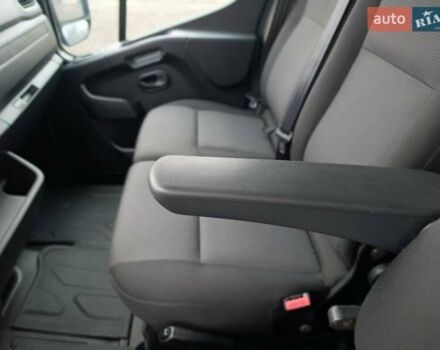 Серый Рено Мастер, объемом двигателя 2.3 л и пробегом 291 тыс. км за 21897 $, фото 26 на Automoto.ua