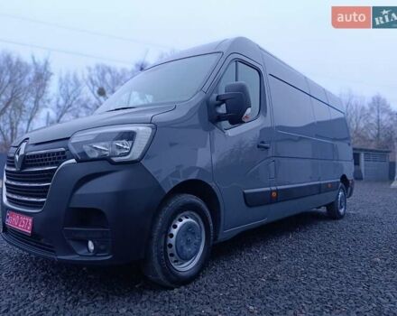 Серый Рено Мастер, объемом двигателя 2.3 л и пробегом 291 тыс. км за 21897 $, фото 2 на Automoto.ua